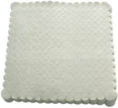 Serwetki 15x15 a'200 szt. ząbk. białe 