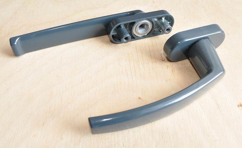 KLAMKA BALK. ANTRACYT POD ROLETĘ RAL 7016 VICTORY