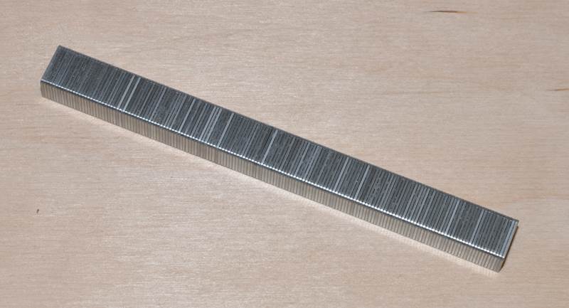 ZSZYWKI TAPIC. 13/8 MM 2500 SZT
