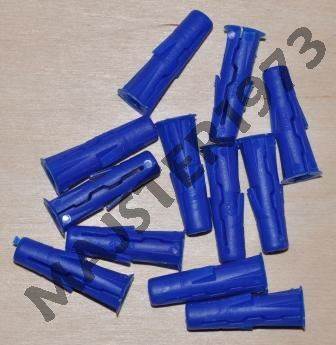 KOŁEK UNO FI8 X 32 MM