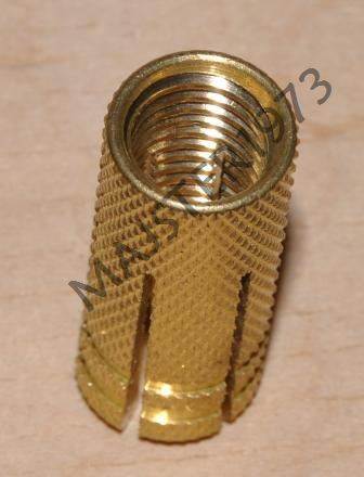 KOŁEK ROZPOROWY MOSIĘŻNY FI 15 M12X38 MM