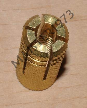 KOŁEK ROZPOROWY MOSIĘŻNY FI 15 M12X38 MM
