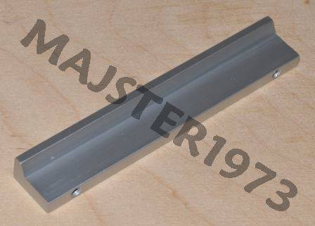 UCHWYT ALUMINIUM ROZ.32 mm L=57 MM