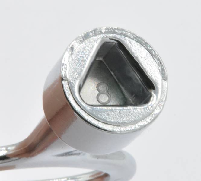 KLUCZ KŁÓDKI ENERGETYCZNEJ TRÓJKĄT CHROM 8.1 MM