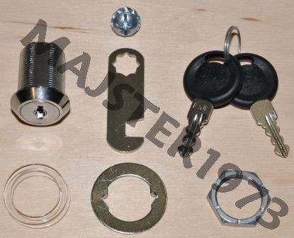 ZAMEK MEBLOWY BĘB.1 KLUCZ D20 BLASZKA HAK PROSTA