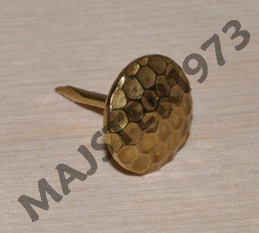 GWÓŹDŹ TAPICERSKI OZDOBNY MOSIĄDZ Fi 13X13 mm
