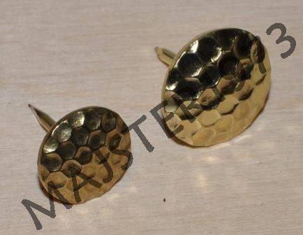 GWÓŹDŹ TAPICERSKI OZDOBNY MOSIĄDZ Fi 13X13 mm