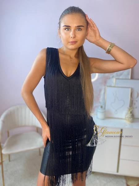 Czarna sukienka bandarzowa Frędzle