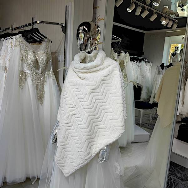 Ponczo futerkowe Ivory