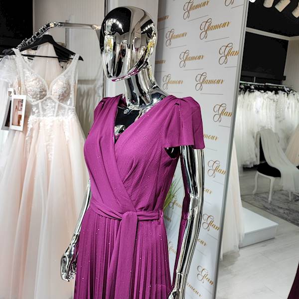 PETRA  sukienka plisowana w kolorze biskupim