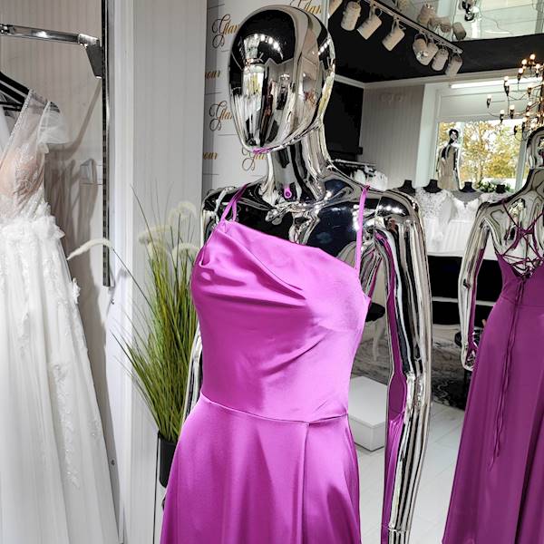Satynowa suknia w kolorze Fuksji Elit Look165