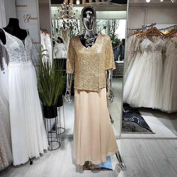 NICOLETTA   sukienka brudny złota Plus Size