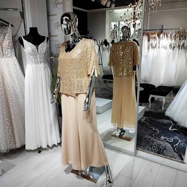 NICOLETTA   sukienka brudny złota Plus Size