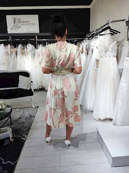 SOFFI  sukienka midi różowo-ecru