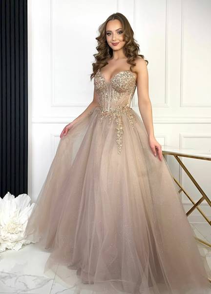 PETERA suknia w kolorze beżowo złota