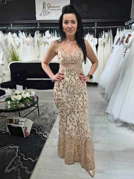 LEA dopasowana suknia beżowo złota