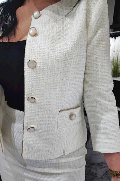 Garsonka-komplet Damski tweedowy Chanel kremowy