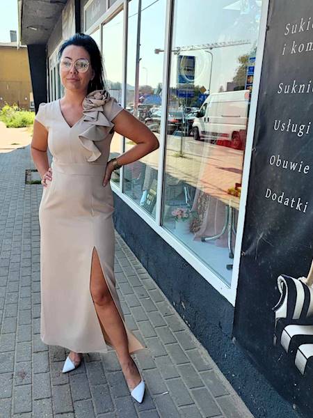 MIRA SUKIENKA beżowa z poświatą