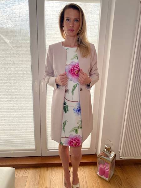 Płaszcz zapinany na jeden guzik brudny róż