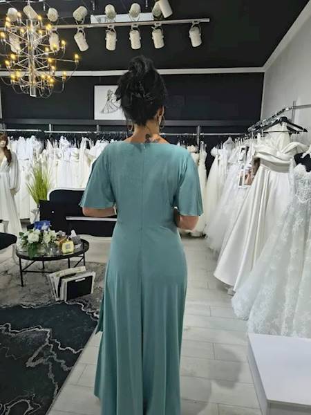 Suknia wieczorowa „Aurora Mint” – brokatowa maxi