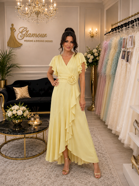 Lemon Blossom kolorze maślanego żółtego z falbanam