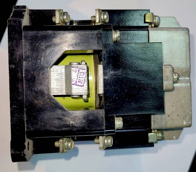 STYCZNIK PME-211 3P 25A 220VAC (230V)  2NO+2NC