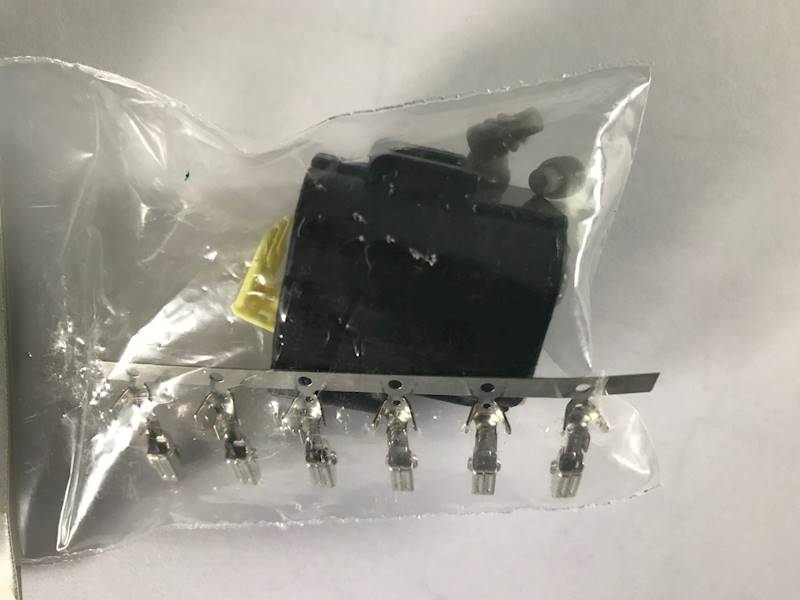 Złącze gniazdo 8 polowe ECONOSEAL J1,8MKII-op.1kpl