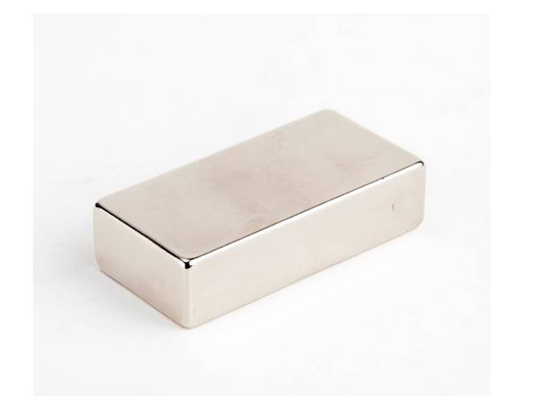 MAGNES NEODYMOWY PROSTOKĄTNY 20x6x3mm