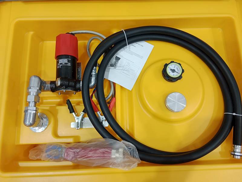 Zbiornik mobilny z wyposażeniem 440L A0100.440