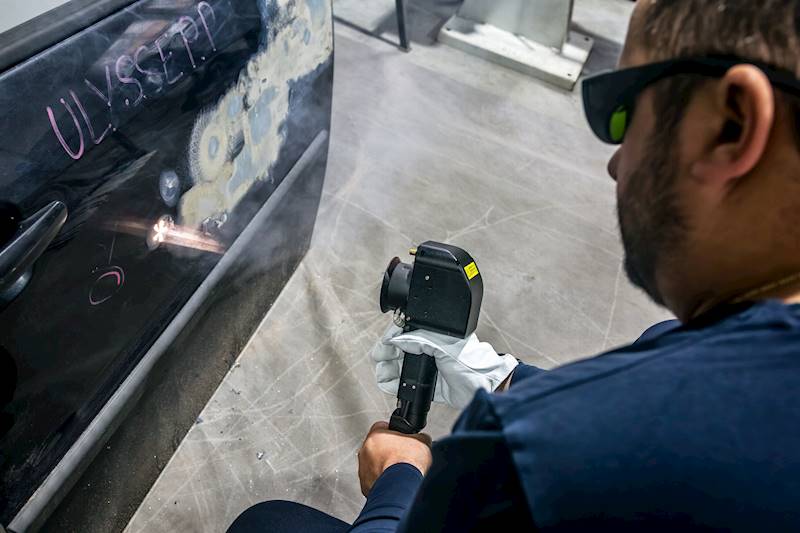 Laser czyszczący pulsacyjny 300W LCP-300W SIJA