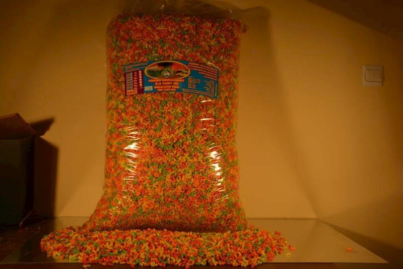 KT KOI 50L PAŁECZKI WOREK