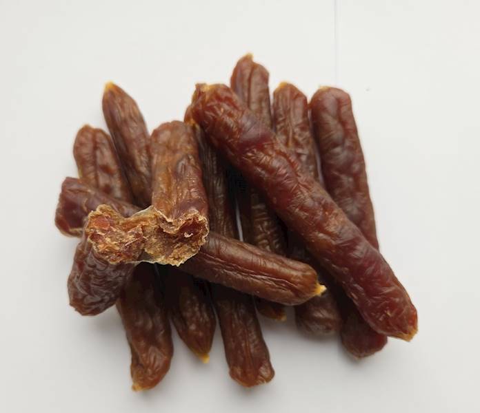 YARRO KIEŁBASKI DŁUGIE KACZKA Z PIETRUSZKĄ 500G