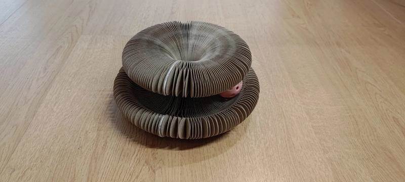 ZX Drapka dla kota składana CHATOUILLE z piłką 