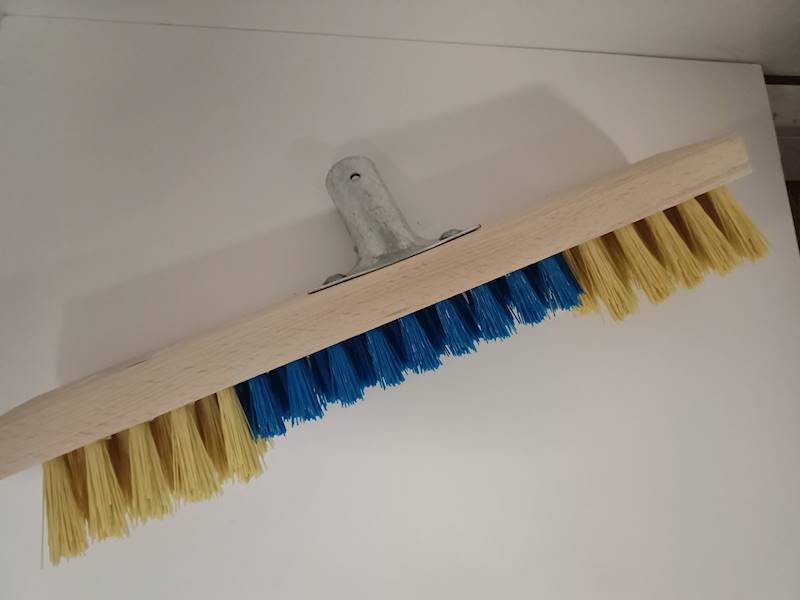 SZROBER POKŁADÓWKA PCV 30cm metalowy uchwyt