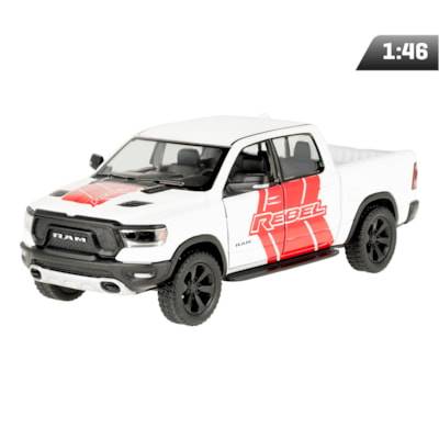 Model RAM 1500, biały