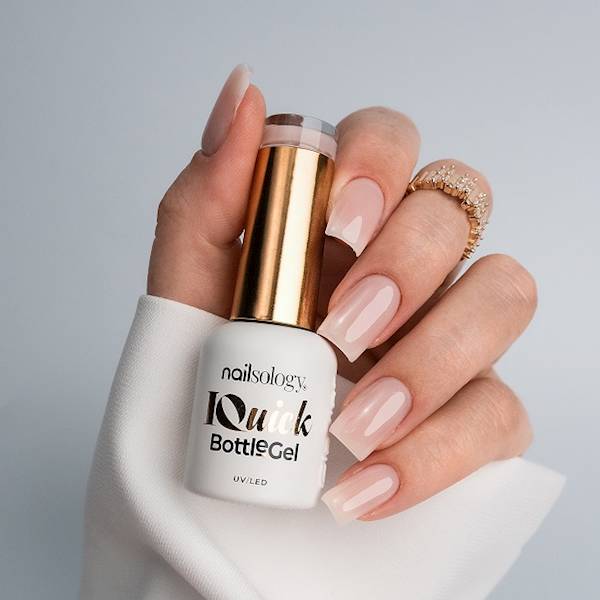 CLAVIER Żel budujący IQuick/BB02/Iconic Nude 8ml