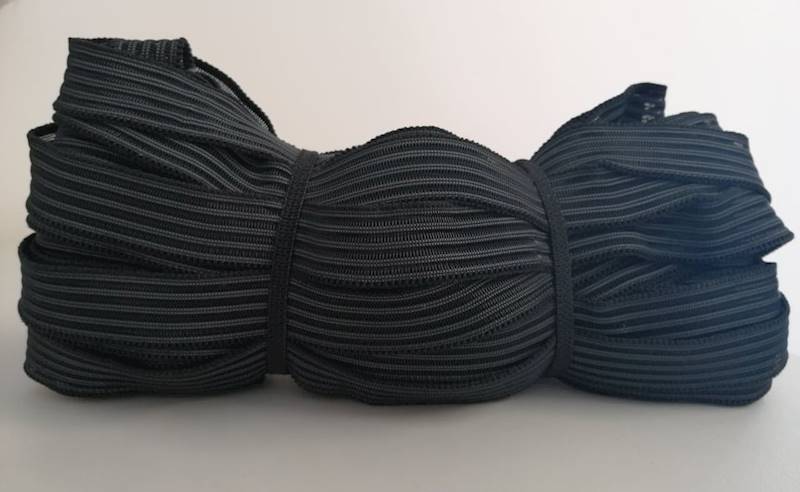 Guma żyłkowa czarna - 20mm - 25mb