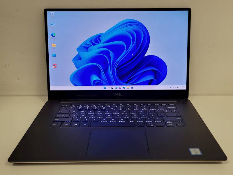 Dell Precision 5540 UHD dotykowy