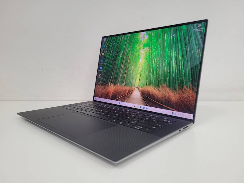 Dell Precision 5560 UHD dotykowy