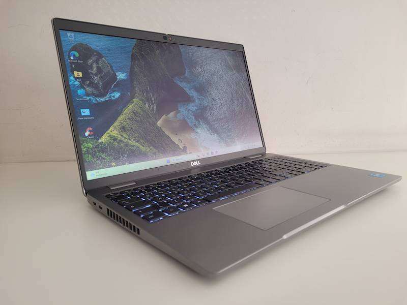 Dell Latitude 5521