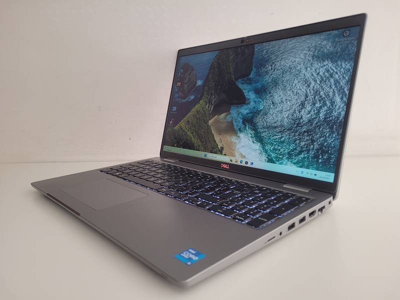 Dell Latitude 5521