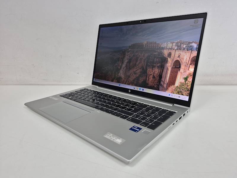 HP EliteBook 855 G8