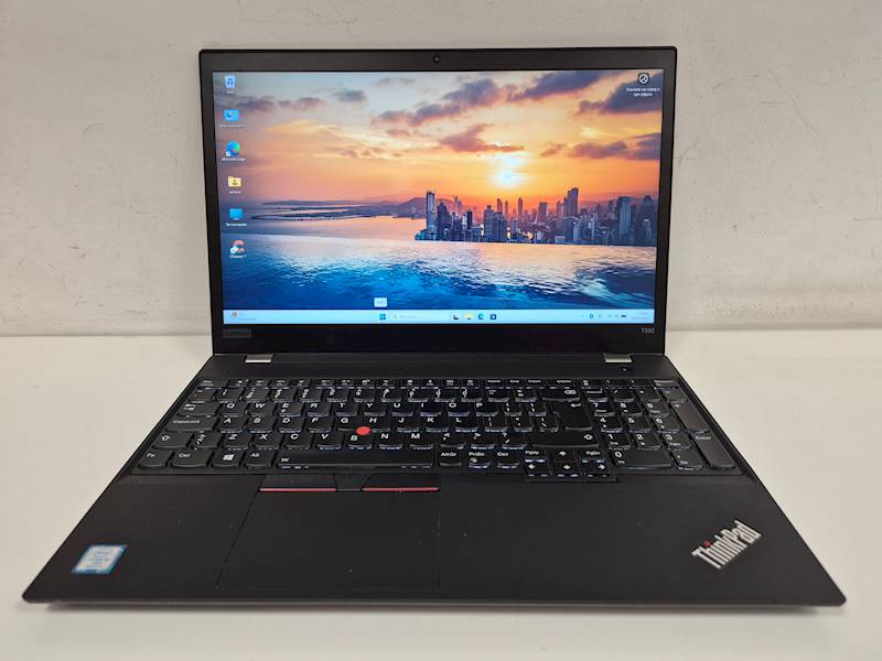Lenovo ThinkPad T590
