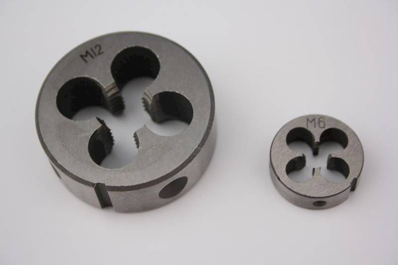 NARZYNKA DROBNOZWOJOWA M 16 X 1,5 C9097