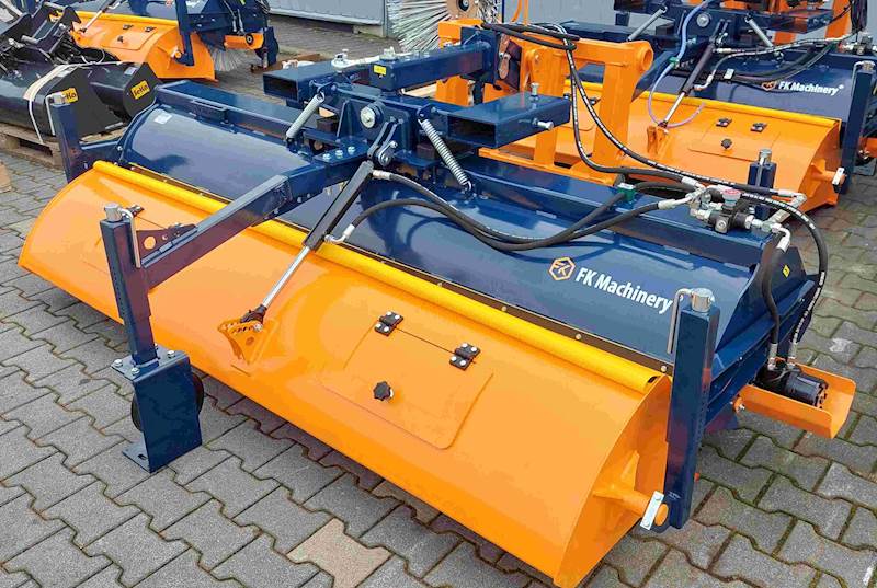 Zamiatarka szczotkowa 2,3m TANK BRUSH