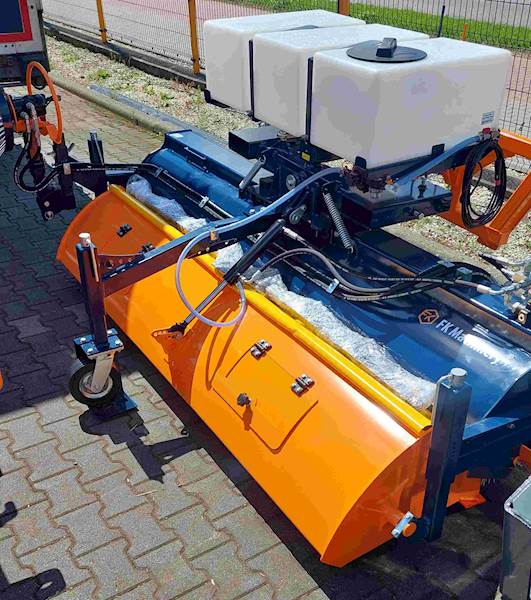 Zamiatarka szczotkowa 2,3m TANK BRUSH HYDRO