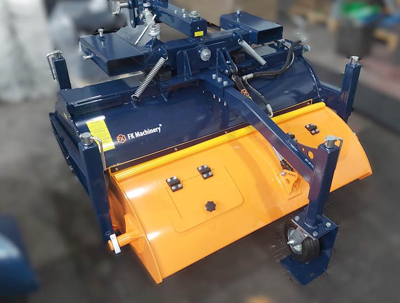 Zamiatarka szczotkowa 1,2m MINI TANK