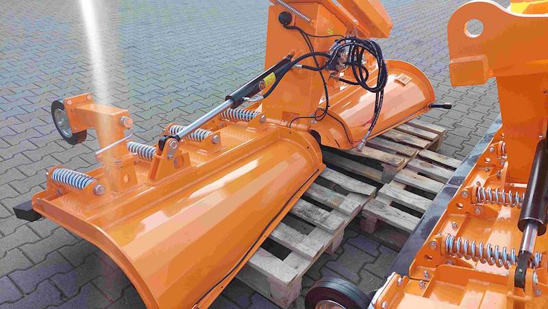 Pług śnieżny łamany standardowy 2.6m EURO/TUZ II
