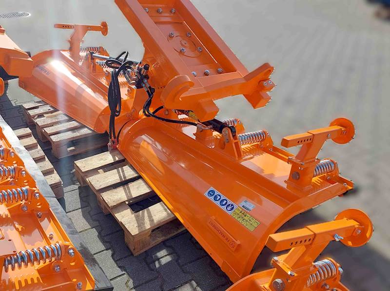 Pług śnieżny łamany standardowy 2.9m EURO/TUZ II