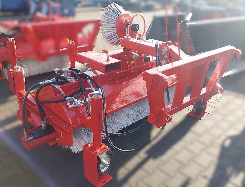 Zamiatarka szczotkowa 1,5m MINI TANK BRUSH